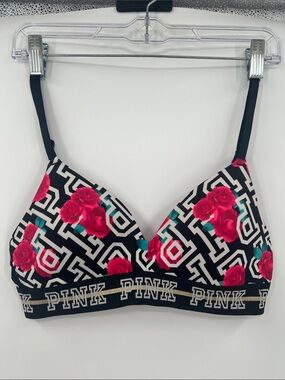 32C  Victoria Secret Pink  Wear Everywhere bra